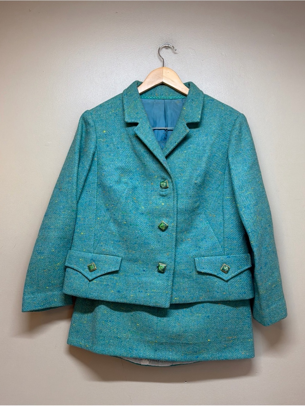 VINTAGE HANDMADE WOMEN'S 2 PC.SUIT CA. 1960'S Wool? Jackie O Blue/green